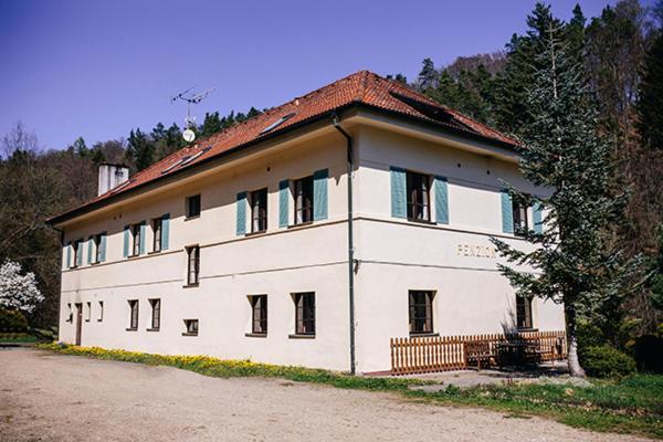Penzion Myslivna Mukarov Mukarov  Kültér fotó